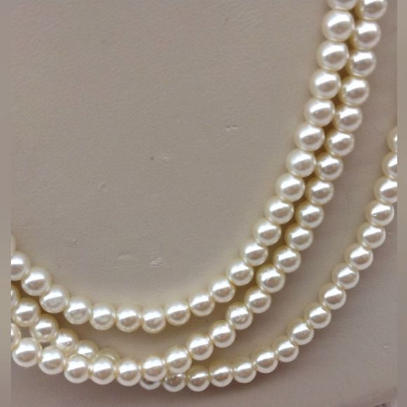 3 Strand Adjustable  Faux Pearl Necklace Choker New - Picture 3 of 11